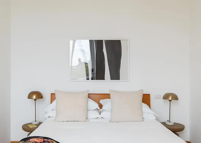 Iflat Bright & Modern Living With Panoramic View *