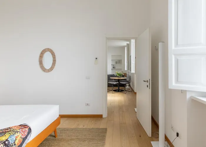 Iflat Bright & Modern Living With Panoramic View