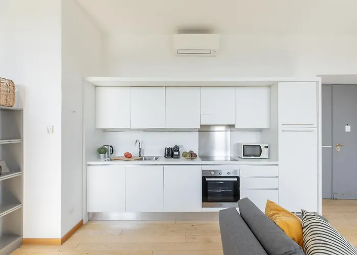 Iflat Bright & Modern Living With Panoramic View Apartamento *